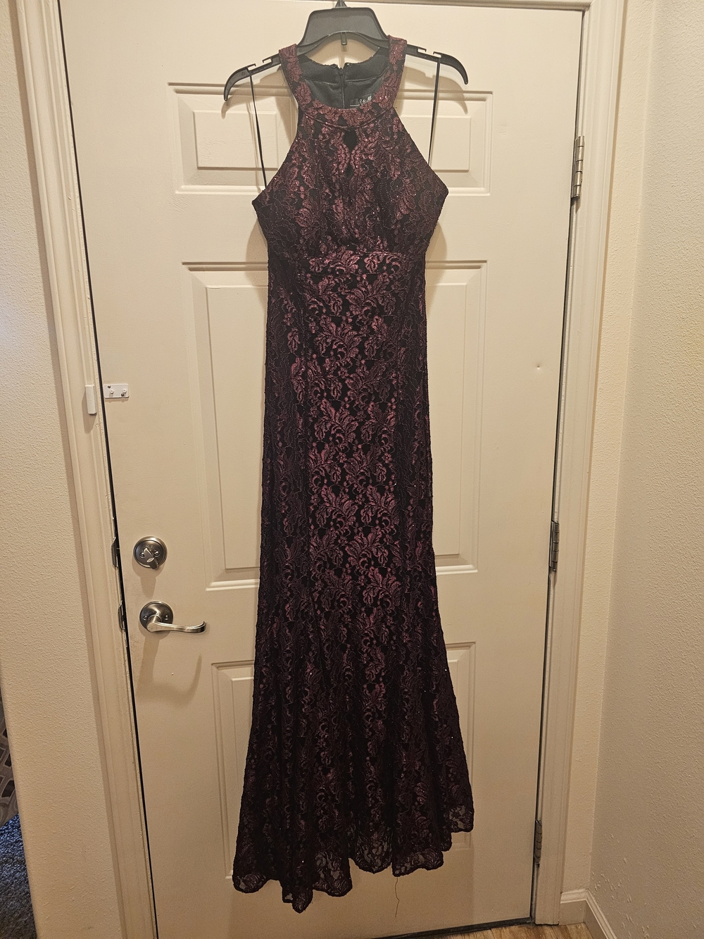 Elegant Plum Lace Halter Evening Gown